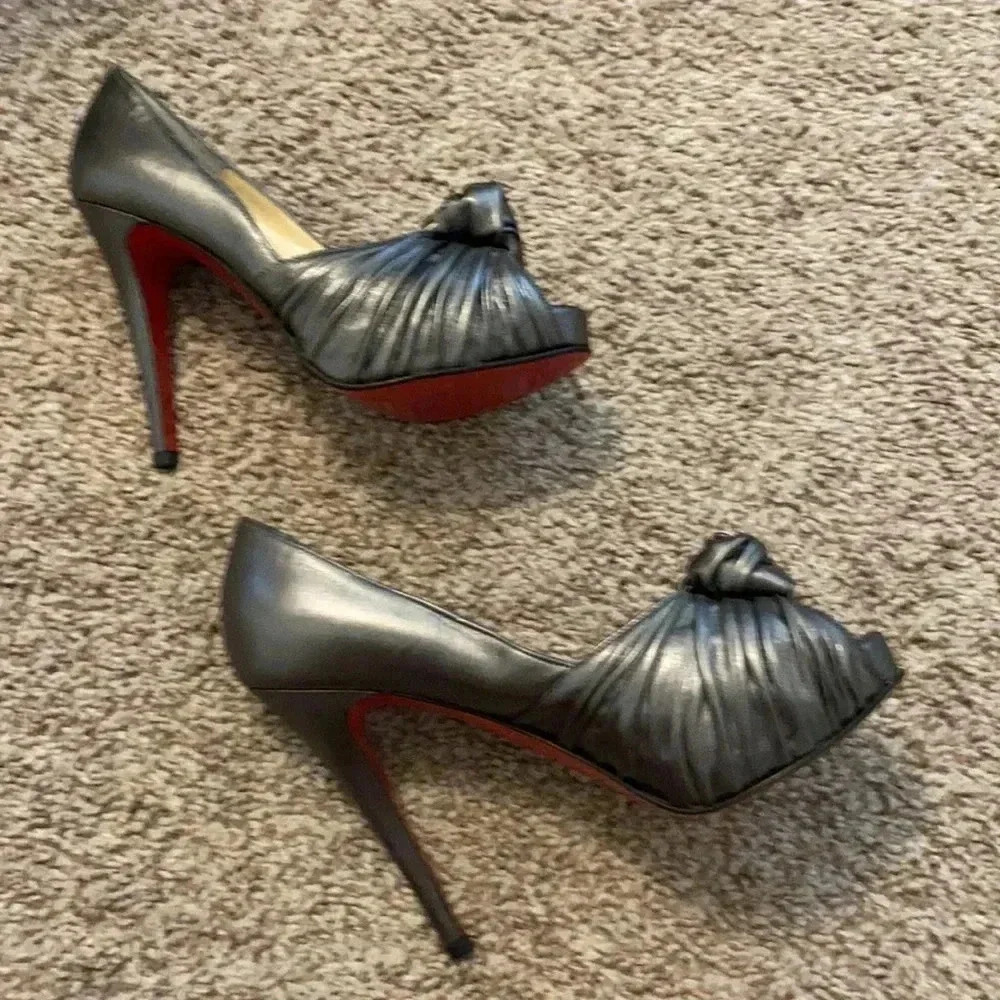 CHRISTIAN LOUBOUTIN HEELS - Picture 3 of 10